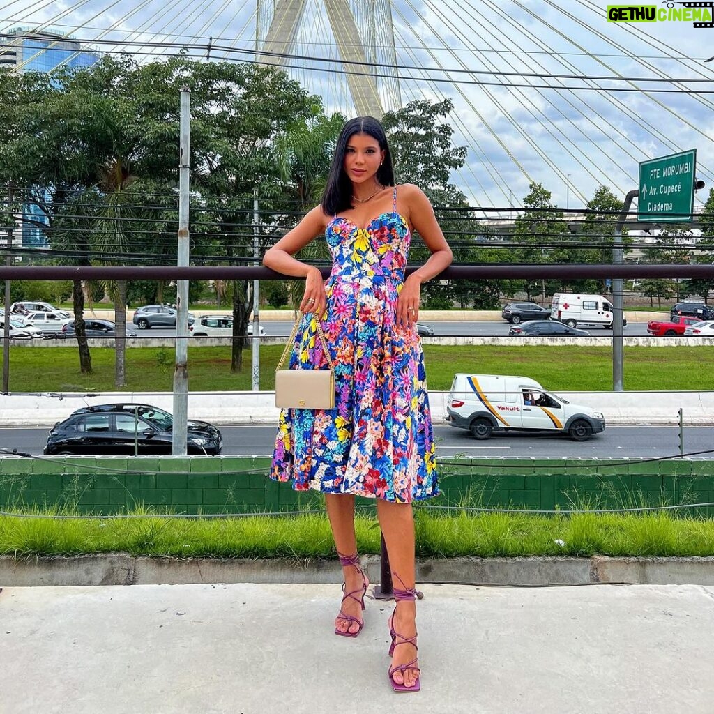 Jakelyne Oliveira Instagram - Hoje conversamos sobre beleza & bem estar no #upfront da @music2mynd. Adorei participar e dividir essa experiência com esse time incrível! 🤍 São Paulo, Brazil