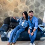 Jakelyne Oliveira Instagram - Encerrando esse projeto lindo que fizemos com o grupo Deliz, muito obrigada @flordelis & @dlzoficial, conhecer a fundo todo o processo de criação das peças foi uma experiência e tanto, amamos!! E vocês, gostaram de acompanhar esses dias? ⚜️💙 Balneário Camboriú