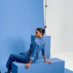 Jakelyne Oliveira Instagram - Bastidores dessa campanha super especial - a primeira com o mozão @mariano - para @flordelis & @dlzoficial. Contamos com uma equipe incrível e o resultado não poderia ser outro, ficou demais! Em maio/24, vocês poderão conferir a campanha completa 💙 Balneário Camboriú