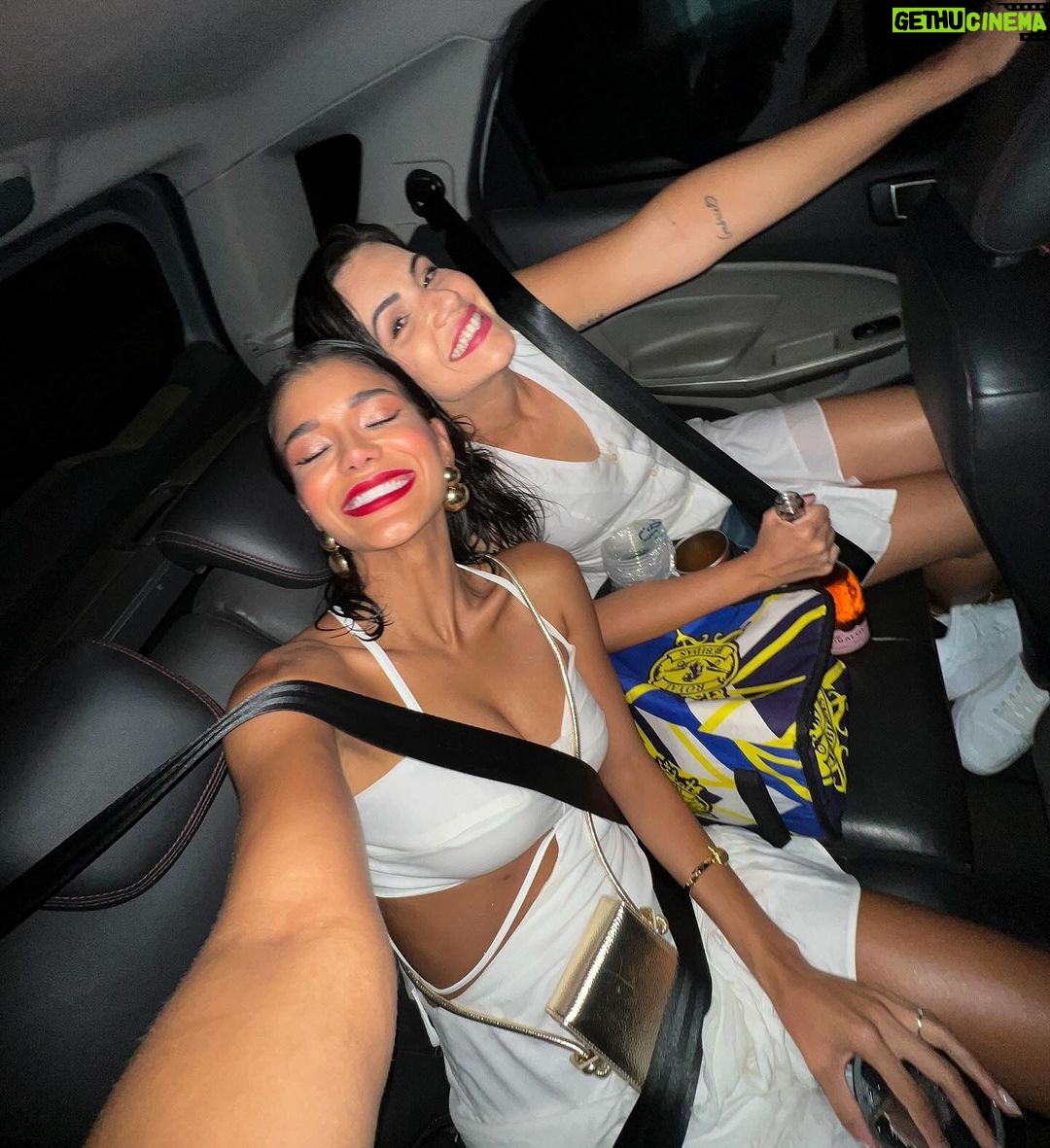 Jakelyne Oliveira Instagram - Registros de dias incríveis que achei na galeria e merecem feed ✨🦋🩷