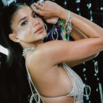 Jakelyne Oliveira Instagram - Finalizando as postagens do Pandora in Rio, obrigada @theofficialpandora por proporcionar um carnaval único e inesquecível, amei cada segundo dessa experiência 😮‍💨🩷. #RiodeJaneiro Rio de Janeiro, Rio de Janeiro