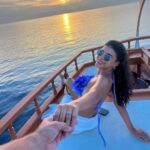 Jakelyne Oliveira Instagram - Aproveitando o #tbt para postar mais umas fotinhas dessa viagem incrível 💙🐬 #maldives Maldivas