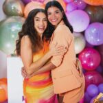 Jakelyne Oliveira Instagram - Ontem foi dia de comemorar a vida dessa lindeza, que tem uma energia contagiante. @paulaamorim que seu novo ciclo seja repleto de paz, amor, saúde e muitas realizações. Que Deus continue abençoando grandiosamente sua vida e de sua família! 🎈♥️