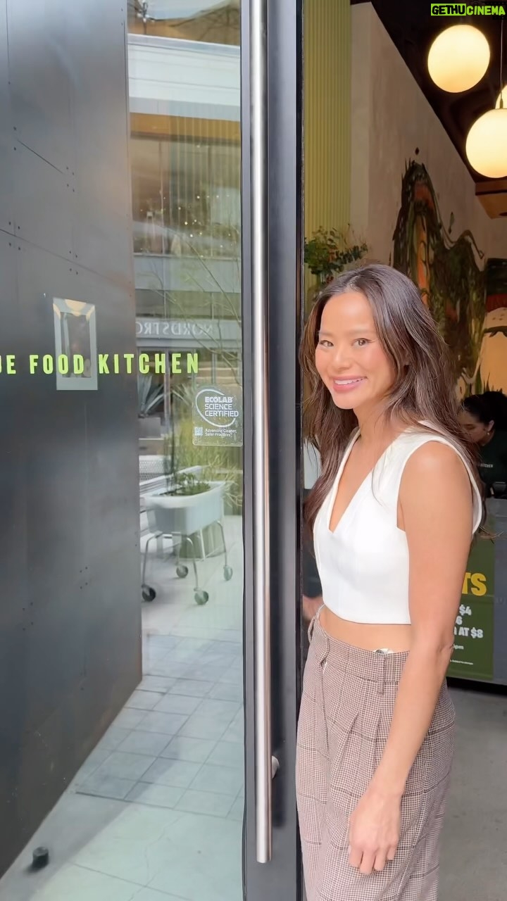 Jamie Chung Instagram - Our girl brunch was long overdue and there was so much for us to catch up on. This time we‘re meeting up at @livetruefood in Century City. They have hands down the best entrees to share for a group of friends (you’ve gotta try the Edamame Dumplings, Grilled Sustainable Salmon and Hawaiian Fried Rice), fresh juices and delicious cocktails. But most importantly they are part of the Ecolab Science Certified™️ Program, meaning they have paid more attention to their clean, so we don’t have to! @ecolab_inc #Ad #EcolabPartner #ScienceCertified