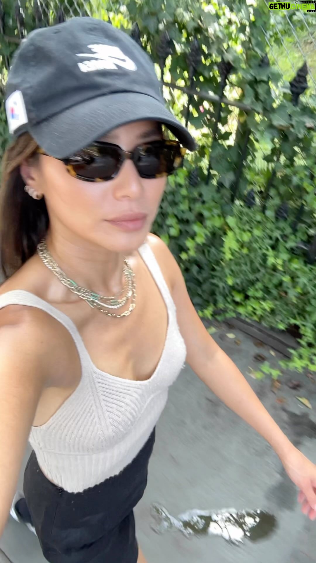 Jamie Chung Instagram - See you tomorrow @ Times Square @sagaftra #unionstrong #sagaftrastrong