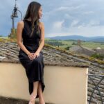 Jamie Chung Instagram - Going places in new DSW shoes. @dsw #mydsw #italy #florence #tuscany