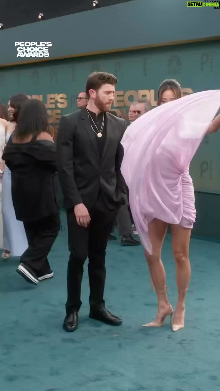 Jamie Chung Instagram - We’re dorks @bryangreenberg. Thanks for having us @peopleschoice @colewalliser @eentertainment #pcas