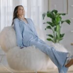 Jamie Chung Instagram - I am through putting up with things that make me feel irritated and uncomfortable. Just like dry, itchy eyes used to make me feel until I got the OptiLight treatment! A light-based solution for dry eyes. Because we don’t have to live with it. #LumenisPartner #OptiLight #NotGonnaLiveWithIt