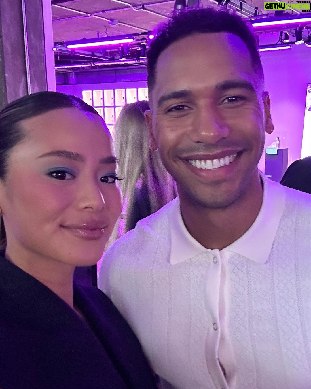 Jamie Chung Instagram - Ran into so many of my favorites at the LA Pop up. #DareinGrisDior #DareLaCollectionPrivee @Dior @DiorBeauty @ydderfc @saintasylum