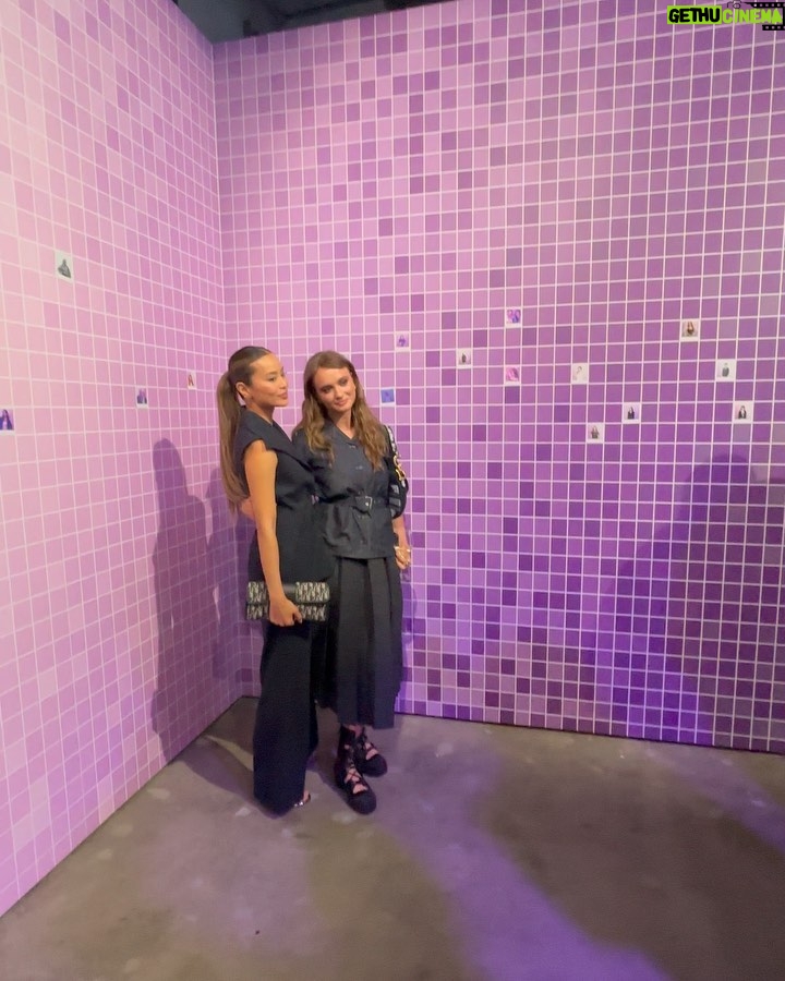 Jamie Chung Instagram - Ran into so many of my favorites at the LA Pop up. #DareinGrisDior #DareLaCollectionPrivee @Dior @DiorBeauty @ydderfc @saintasylum
