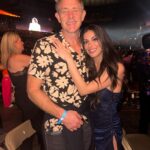 Jason Nash Instagram – Amazing show last night. 3 plus hours! I felt like Taylor had moved in with us at one point. But we were so happy! Thank  you Tay Tay! Allegiant Stadium