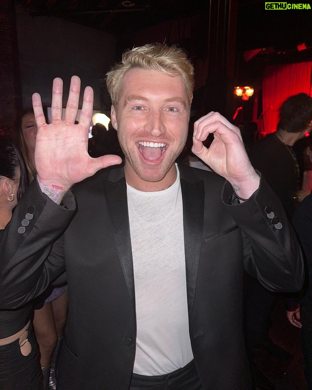 Jason Nash Instagram - Incredible 50th birthday party full of speeches and a sick performance from Wyatt’s band . Thank you guys ! Means a lot! King King Hollywood