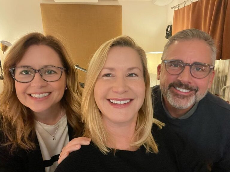 Jenna Fischer Instagram - Steve Carell is on Office Ladies podcast today! Listen wherever you get your podcasts! And, link in bio! It is everything you hope it will be. All the feels. Love you Steve! @officeladiespod