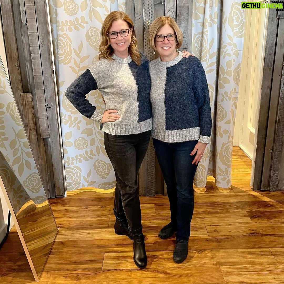 Jenna Fischer Instagram - My Mom and I went shopping and bought matching sweaters! 🛍️