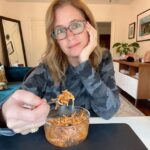 Jenna Fischer Instagram - I really try to take a break for lunch and get away from screens but some days just don’t work out like that. So I’m doubling my down and posting a photo of my working lunch. 🍝💻