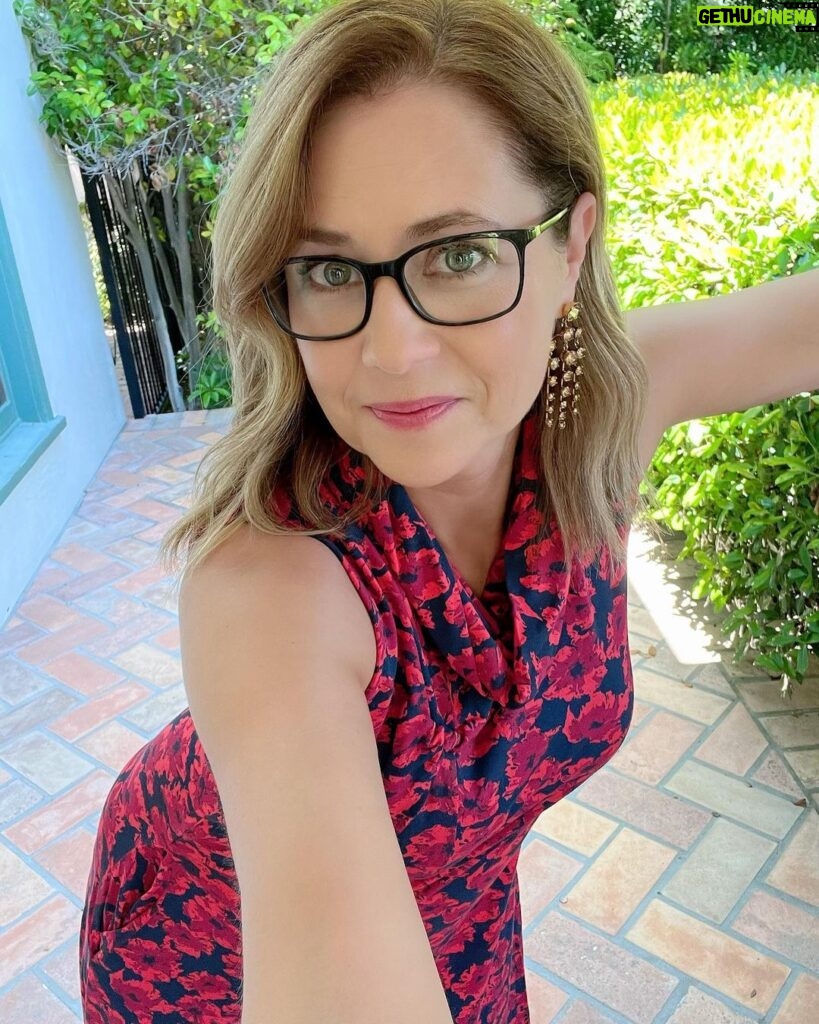 Jenna Fischer Instagram - Book Press Day #1 is done! Had fun talking about The Office BFFs today in LA with my co-author and BFF @angelakinsey…Thank you to my village for making me look so stinking cute too! Makeup: @tamah_krinsky Hair: @cherilynrachelle Haircolor: @roberthickland Skin: @faceitwithkimsmith Fitness: @bodyfitbyamy Tan: @skj NYC here I come!