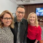 Jenna Fischer Instagram - Thank you NYC for an amazing book launch week! @angelakinsey we did it! We launched our book and had a blast doing it. (Swipe to see proof that the fakey flower IS making a comeback! I’m going to get it going again I swear!!) And I loved seeing so many friends in NYC @sordociego @elliekemper @therealkateflannery 😘 I ❤️ NY! (Did you notice I wore my whitest sneakers to see the Office Musical?)