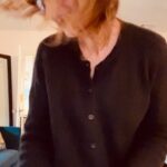 Jenna Fischer Instagram - Mom’s having a good hair day. Let’s go Monday! (Also please note: Business on top, Christmas PJs on bottom 😂) Ready to Zoom!