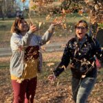 Jenna Fischer Instagram - When leaves are involved the adults become kids! 🍁