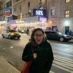 Jenna Fischer Instagram - Made it back to Broadway! My family LOVES the music from Six and we could not wait to see this show. The Queens killed it! @missadriannahicks @courtneypmack @abcmuell @sampauly @ms.uzele @brittmack8 Sorry we missed you @andrea.cesyl #queens #getdownyoudirtyrascal