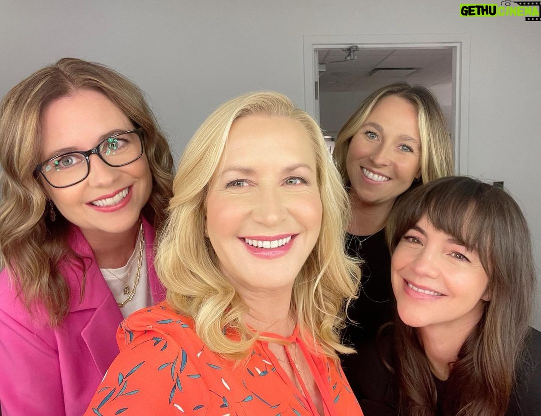 Jenna Fischer Instagram - Comedy and Friendship in Toronto! We had a blast! @jfltoronto has a great lineup of performers...thanks for letting us kick off the festival! And, a big thank you to our team…Rachelle, Jaime and Rob…who took such good care of us on the road! Looking forward to more! #bffs