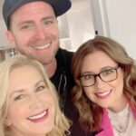 Jenna Fischer Instagram - Comedy and Friendship in Toronto! We had a blast! @jfltoronto has a great lineup of performers...thanks for letting us kick off the festival! And, a big thank you to our team…Rachelle, Jaime and Rob…who took such good care of us on the road! Looking forward to more! #bffs
