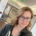 Jenna Fischer Instagram - Next step of the journey! Broke my shoulder six weeks ago and this week I got to start physical therapy. My shoulder was not happy about it. And, wow, I really can’t move it. It’s going to take a few months but so grateful to be at a new stage of recovery. (And also very grateful to my husband Lee who has been driving me to all of these appointments since I can’t drive. He’s the best.) Thank you everyone for your encouraging messages! To all my buddies out there rehabbing from injury or surgery…we got this! 💪