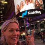 Jennie Garth Instagram - Hey, that’s me up there! Well there’s something you don’t see everyday. 🗽 I am honored to be part of this powerful group of women over 50 for QVC’s Age of Possibility. We have many exciting Q50 things coming this year! Remember ladies, age is just a number so let’s all embrace being unstoppable women over 50 💪✨ Times Square, New York