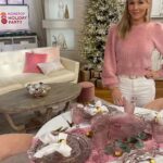 Jennie Garth Instagram - I love going to the QVC Headquarters and seeing The BFF Collection everywhere! 🩷🎄 #nonstopholidayparty #qvc #holidaydecor #bff QVC Studio Park