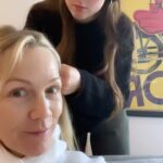 Jennie Garth Instagram - Life changes in the most beautiful ways💕⏳👩‍👧‍👧 I can’t even count the hours that I’ve spent braiding my 3 daughter’s hair over the last 26 years in total (so far). Every single moment of it has brought me purpose and joy and fulfillment, even when you made me do it over and over until it was perfect (you know who you are 😘) It’s my “why”! I’d do it all over again if I could! What’s your why?😘 Happy Monday! 🖤JG #grateful #mommie #daughters #family #purpose #why #fullfillment