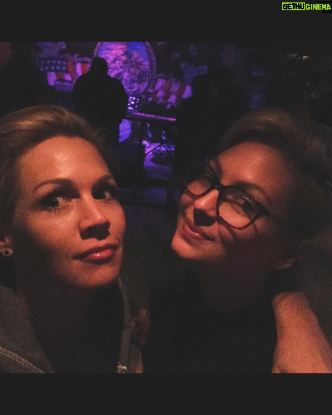 Jennie Garth Instagram - Being your bonus mommy has shaped all of our lives with such color and creativity. Thank you @mrwhallace for being born and for sharing your life with us. We love you more than gluten free pistachio raspberry cake!!HBD you HFD🥳