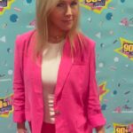Jennie Garth Instagram – Hi Barbie! (90’s Version)
#ichooseme #90sCon #Tampa
