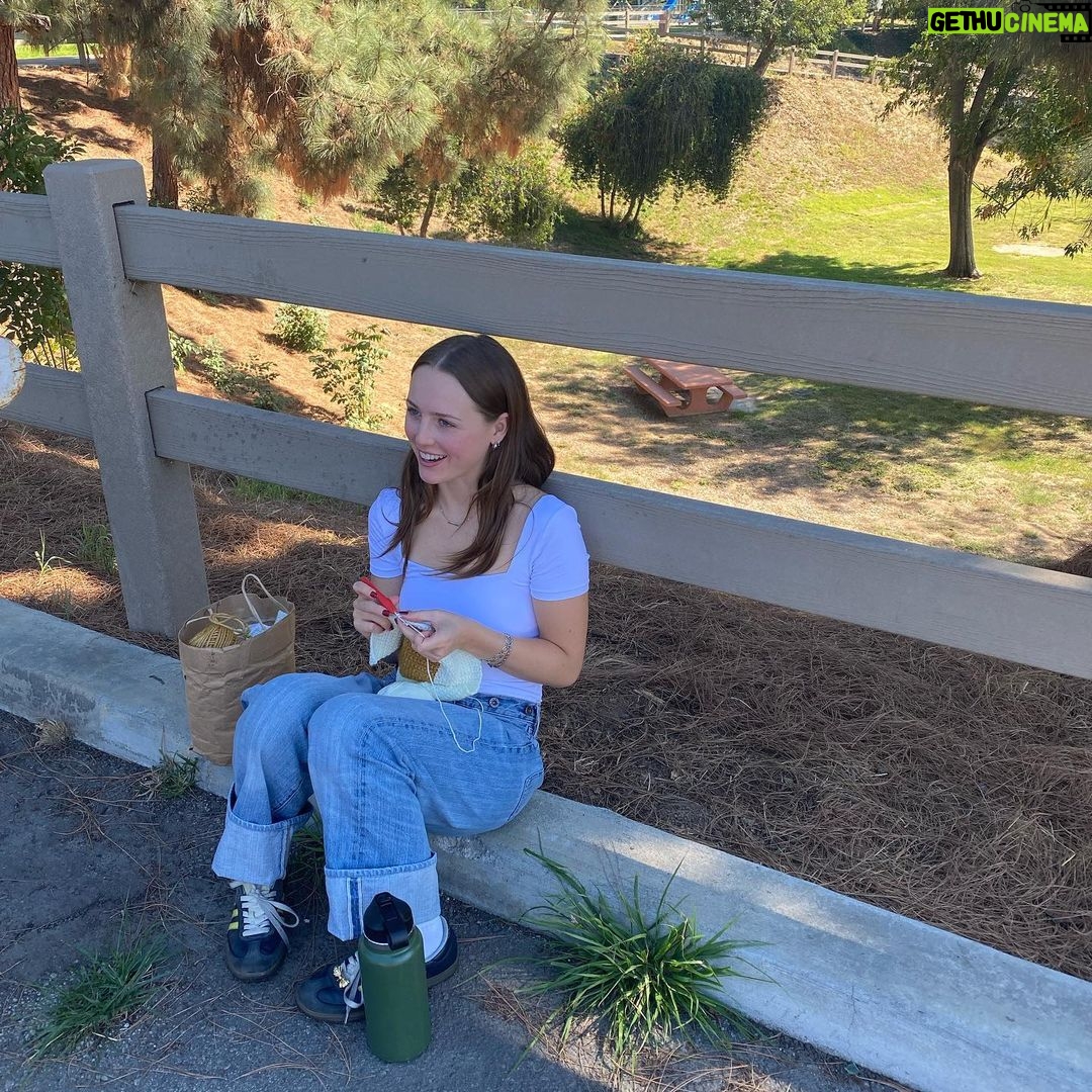 Jennie Garth Instagram - Just a Kelly Taylor Barbie doll and some other pics from my roll lately 🤠 1. She looks a lot like every other Barbie doll. 😂 2. Girls dinner fond memories.👯♀️ 3. Lola crochets while I work. 4. Squirrel!! 5. I met Tony Horton you guys! I have used his workout videos on and off for years, so this was super cool for me! 6. Football nights at home. 7. A much needed day away. 8. The glamour is blinding. 9. Dog cheerleading. 10. Some cool ladies and a striped shirt. #sunday