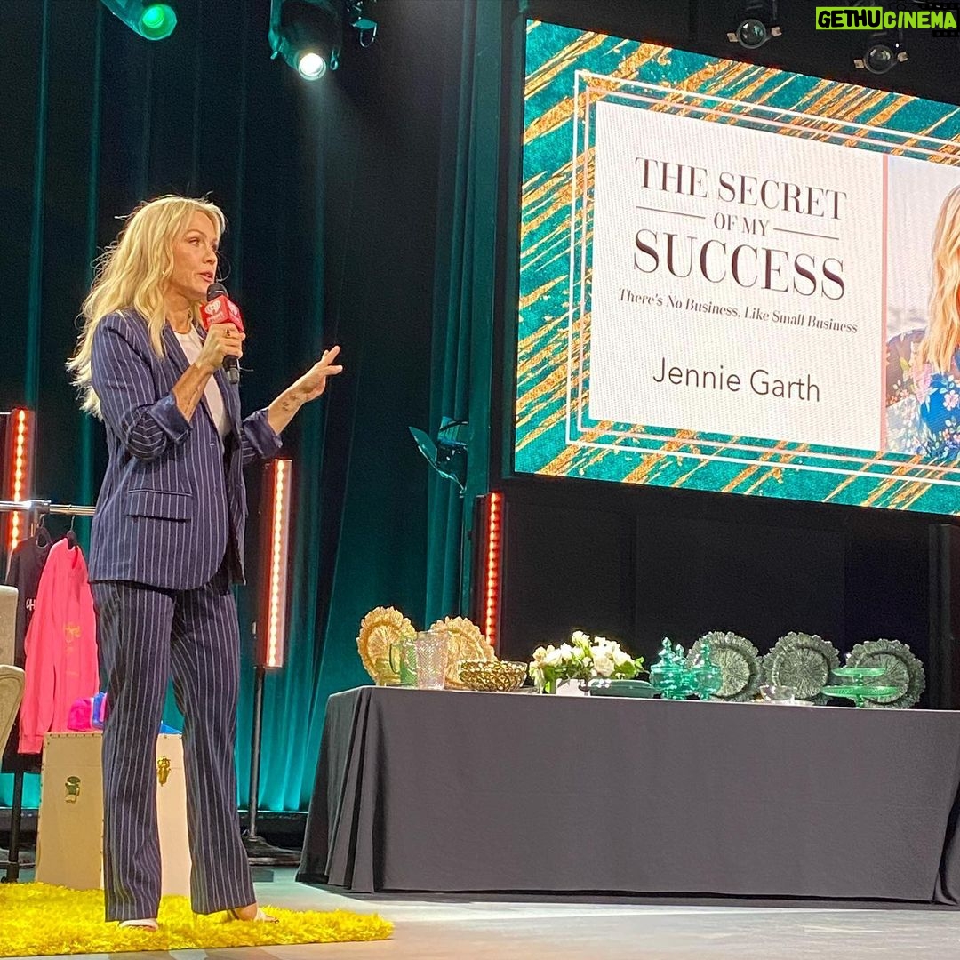 Jennie Garth Instagram - Some #bts from yesterday at the @thehartford & @iheartradio ‘Secret of My Success’ event talking about small business. I never thought at 51, I would be the CEO of my own small business. I’ve spent years dreaming up ideas and am so happy to be able to share my journey with other entrepreneurs. There really is no “secret”, it’s just hard work and perseverance that eventually will pay off if you keep at it. I liken starting your own business or projects to pushing a small ball up a mountain with your nose. Sometimes it feels impossible to get to the top, but you just have to keep pushing, even when that ball slips and falls a little or even all the way back to the bottom. I KNOW I can do it, and I know you can too! Tell me about your small business and how you succeed…I want to know! 🖤JG #smallbusiness #ichooseme #iheart