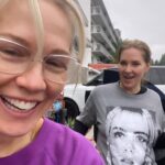 Jennie Garth Instagram – True friendship!🤣No one I’d rather dance with in @Erewhon than you @lifeofdmakeup
LOL
#friends #womensupportingwomen #ichooseme #merch