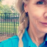 Jennie Garth Instagram - Too gorgeous out today for the subway 🦋☀️🌲 #nyc #walk #centralpark -also it was so stinky on there earlier🤢🤣🙅🏼‍♀️ #ichooseme Central Park, New York