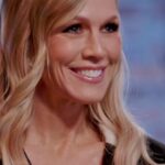 Jennie Garth Instagram - Guest judge @jenniegarth dropped by #ProjectRunway and left everyone 🤩😄 Catch an all-new All-Stars tomorrow ✨