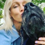 Jennie Garth Instagram - It’s normal that I just want to stay home with my dog right? 🐶❤️ #monday