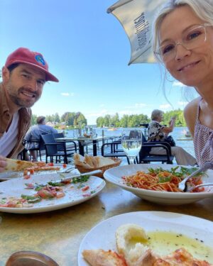 Jennie Garth Instagram - Auf Wiedersehen Germany 🇩🇪
Danke schön! We had a blast!😘 
1) Italian lunch on some lake we stumbled upon. 
2) When you see a giant strawberry, you stop and buy something made of strawberries. 3) The only pics we ever have of ourselves are thanks to Dave’s long arms😆 
4) Going down 
5) Watching the river run  6) Last sunset  7) Best nights ever! 8) Maybach! 9) Into the metal tube to be thrust across the globe 😳 10) Don’t think that’s what they’re intended for, but whatever works for you babe 💚
#germany #travel #love