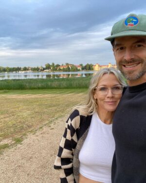 Jennie Garth Instagram - Thank god @dirvla has long arms!  Here are some of our day trip pics from an hour outside Berlin.  I just don’t think he’s an #autobahn kinda guy …. he drives like a grampa and I love it! 
#autobahn #germany #selfies