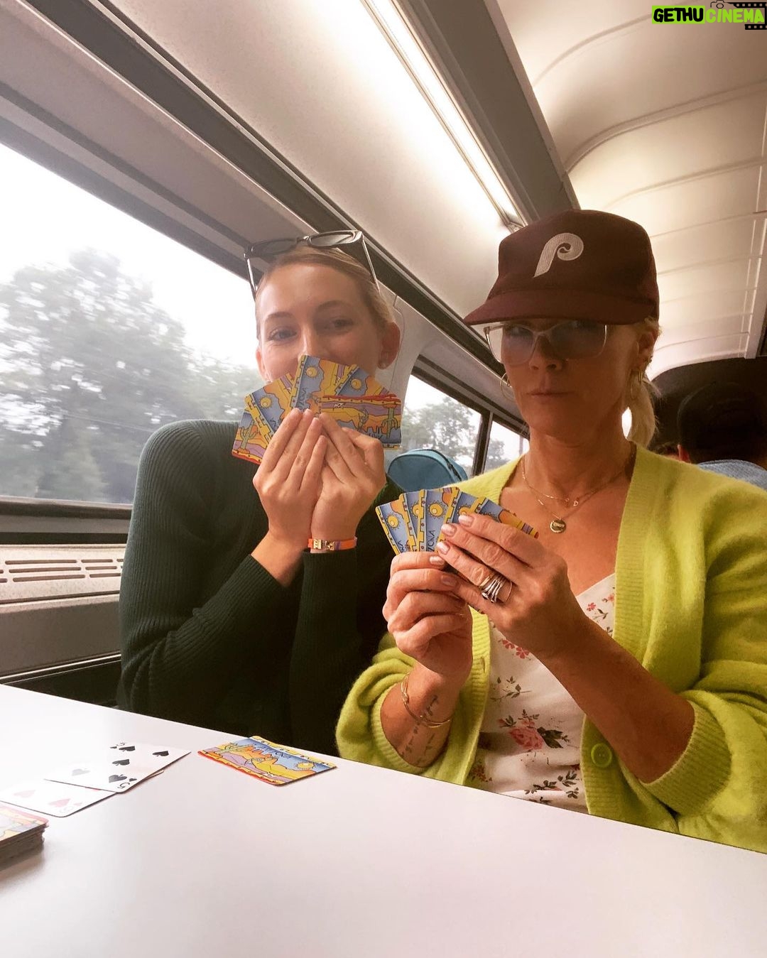 Jennie Garth Instagram - Always carry cards 🃏