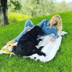 Jennie Garth Instagram - It’s normal that I just want to stay home with my dog right? 🐶❤️ #monday