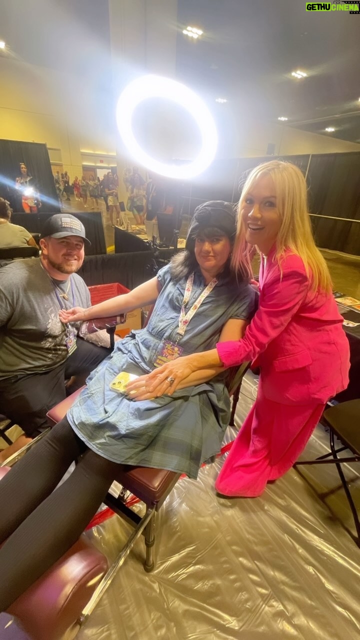 Jennie Garth Instagram - #ff to this amazing #ichooseme moment! Such a declaration of self love on @shanrachael36 ‘s beautiful arm. A constant reminder to choose herself!🤩 #ichooseme #tattoo