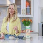 Jennie Garth Instagram - #ad We are springing forward with Daylight Savings! @planetoat is here to help you reset your clocks, minds and bodies. I always start my day off on the right foot by making my morning coffee☕️ with Planet Oat Unsweetened Original Oatmilk – and tomorrow, you can too! LA, NYC, Chicago, Boston, Philly, and DC: Planet Oat will be in your cities tomorrow morning to offer you FREE coffee with Planet Oat Oatmilk, overnight oats, and mini muffins to help you get a tasty start to your day. ☀️☕️🥣 #planetoatpartner
