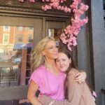 Jennie Garth Instagram - These women 💕 There are so many incredible women in my life that have shaped me into the woman I am today. I am so grateful for all of them!! Happy #internationalwomensday to all the women everywhere! #women #love #family #whoruntheworld