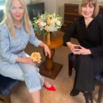 Jennie Garth Instagram - The future is red! ❤️💋🌹💃🏼❣️And I am here for it. Thank you for all that you do @nancyatheart and @american_heart I am so proud to be an ambassador for heart health and work to spread the word to women everywhere about how important it is to take care of ourselves. Here’s a message to all my insta fam…It’s heart month and there’s still time to set up that Dr appt to have your heart checked out! Go find out your numbers (cholesterol, blood pressure, bmi are a few I like to keep my eye on!) Also, remember if you have heart disease in your family it’s def time to find a cardiologist and get proactive. I❤️u 🖤JG #ichooseme #wednesday #hearthealth #love