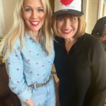 Jennie Garth Instagram - The future is red! ❤️💋🌹💃🏼❣️And I am here for it. Thank you for all that you do @nancyatheart and @american_heart I am so proud to be an ambassador for heart health and work to spread the word to women everywhere about how important it is to take care of ourselves. Here’s a message to all my insta fam…It’s heart month and there’s still time to set up that Dr appt to have your heart checked out! Go find out your numbers (cholesterol, blood pressure, bmi are a few I like to keep my eye on!) Also, remember if you have heart disease in your family it’s def time to find a cardiologist and get proactive. I❤️u 🖤JG #ichooseme #wednesday #hearthealth #love