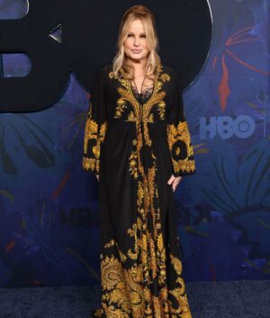 Jennifer Coolidge Instagram - Congratulations to last night’s #Emmy winners & thank you to the @TelevisionAcad 💛✨ Carol Burnett, Christina Applegate, Peter Dinklage & Niecy Nash were some of my highlights of the night 😍