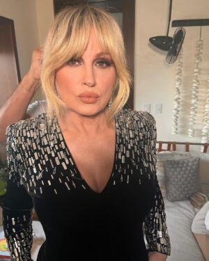 Jennifer Coolidge Instagram - #TIME100 was a well-deserved honor and salute to such an extraordinary combination of people all together under one roof! ❤️🙏 @TIME 

See them be honored and hear their toasts tonight at 7/6c on ABC and streaming on Hulu & Disney+ xoxoxo