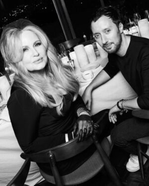 Jennifer Coolidge Instagram - #Oscars weekend with @WMag for @YSL ❤️ Running into some fab old friends and making new ones too!!